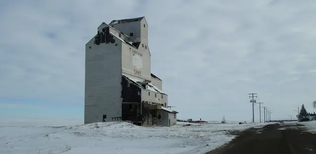 The Simmie grain elevator in winter
